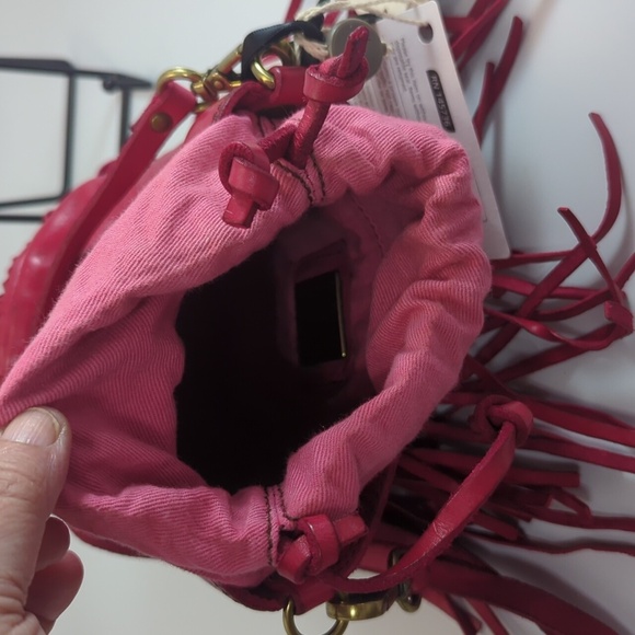 Campomaggi Secchiello Fringe Crossbody Pouch NWT Pink - Picture 3 of 5